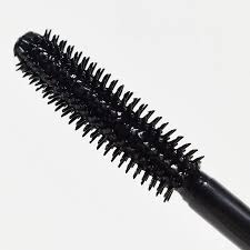 ریمل خوب چه ویژگی‌هایی دارد؟ چرا بدون سرب و آرسنیک بودن مهم است؟
